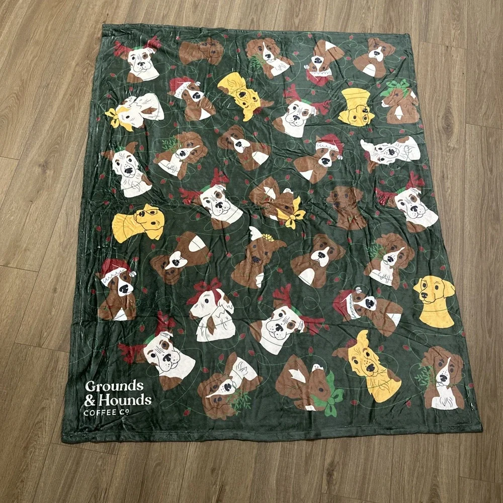 Grounds‎ & Hounds Coffee Co Holiday Blanket For Dogs Pet Christmas 60x48 SOFT!